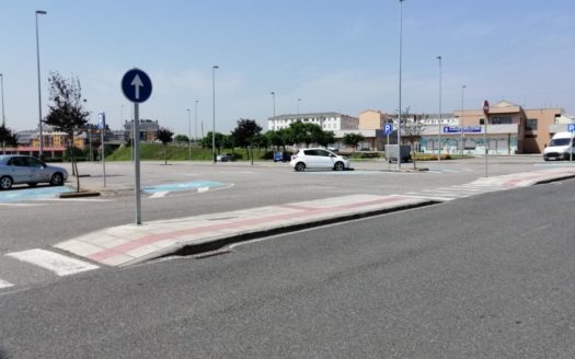 AVDA RAFAEL BAREZ PARC.7, POLIGONO DE VOSA