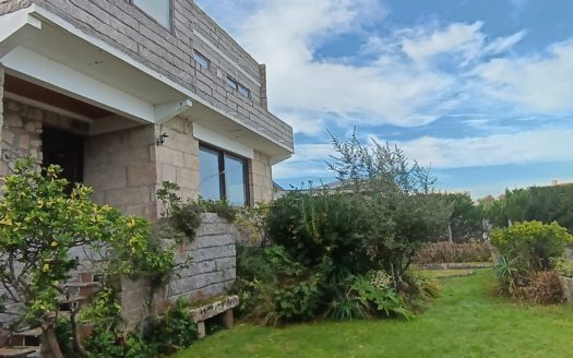 Chalet independiente en venta en Cabo Estai