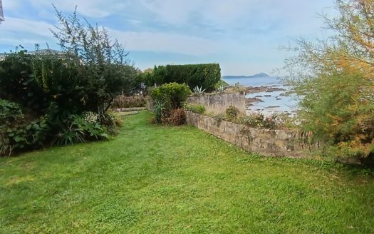 Chalet independiente en venta en Cabo Estai