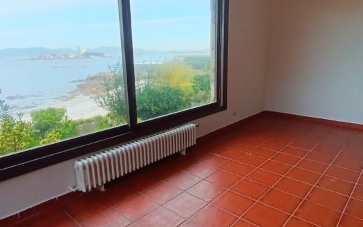 Chalet independiente en venta en Cabo Estai