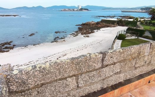 Chalet independiente en venta en Cabo Estai
