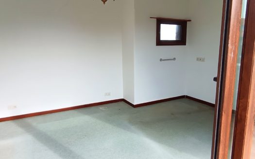 Chalet independiente en venta en Cabo Estai